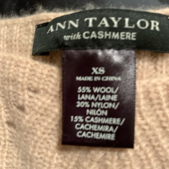 Ann Taylor sweater - Picture 6 of 6